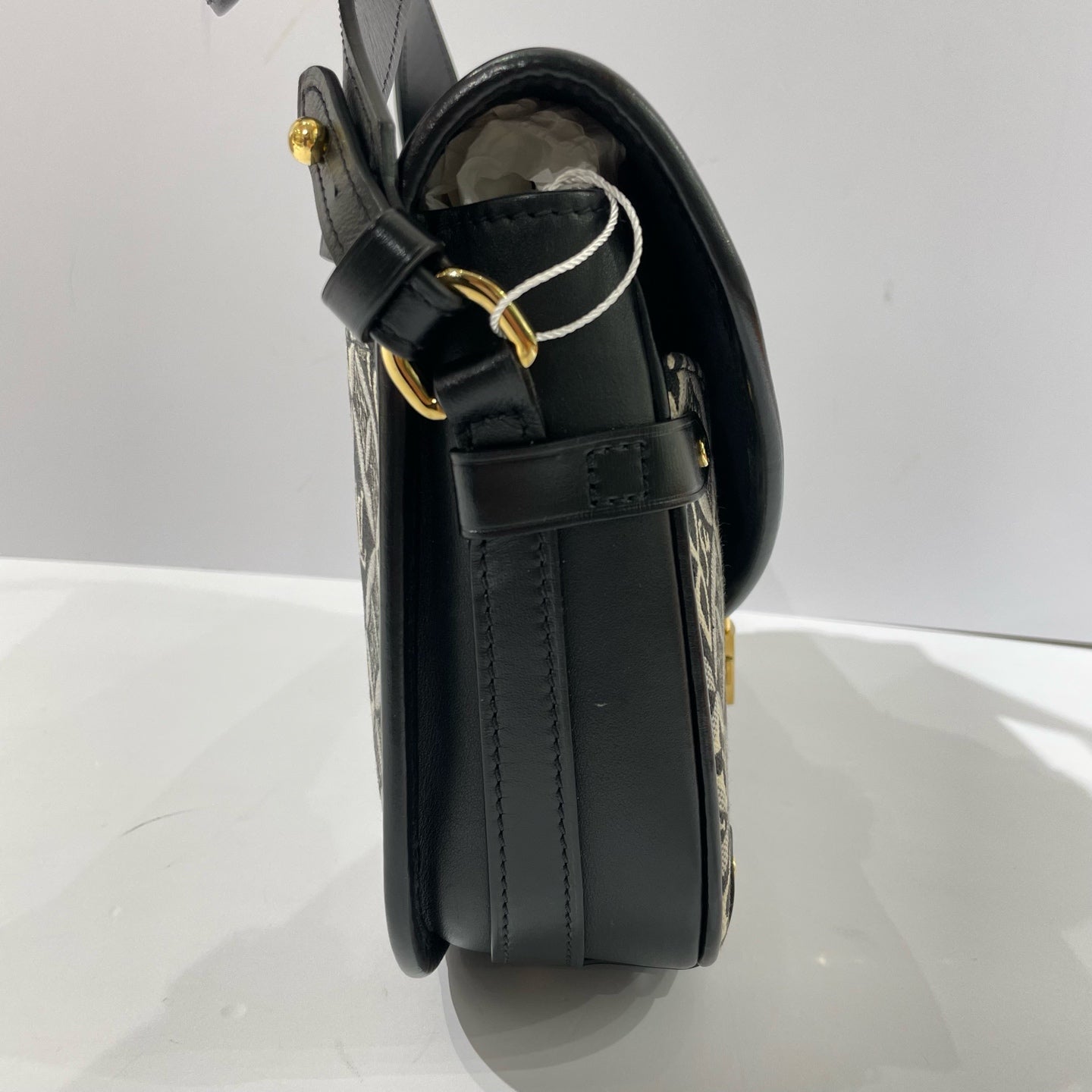 Louis Vuitton - Saumur Since 1854 Messenger Bag - Jacquard Canvas and Smooth Leather - Black and Beige with Gold-Tone Hardware - (Medium)