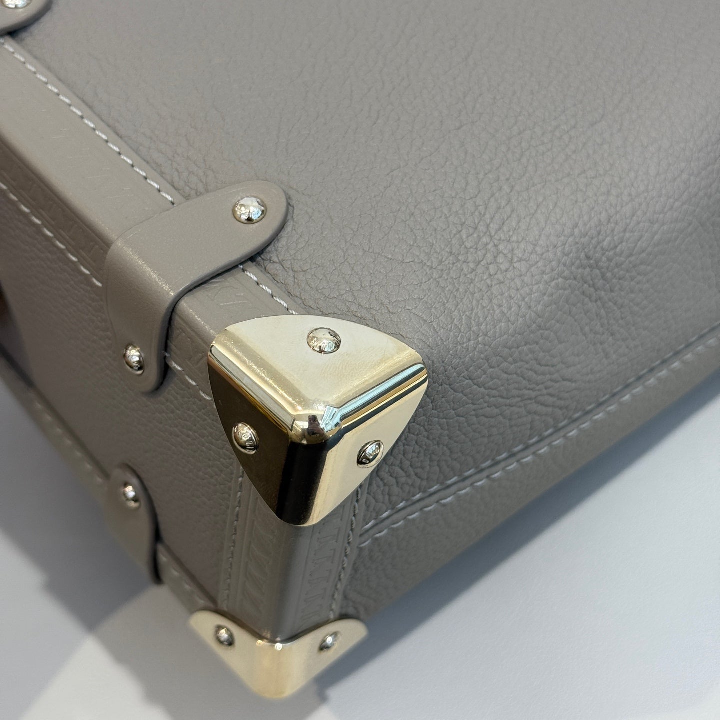 Louis Vuitton - Side Trunk Soft Trunk - Grained leather - Grey - (mini)