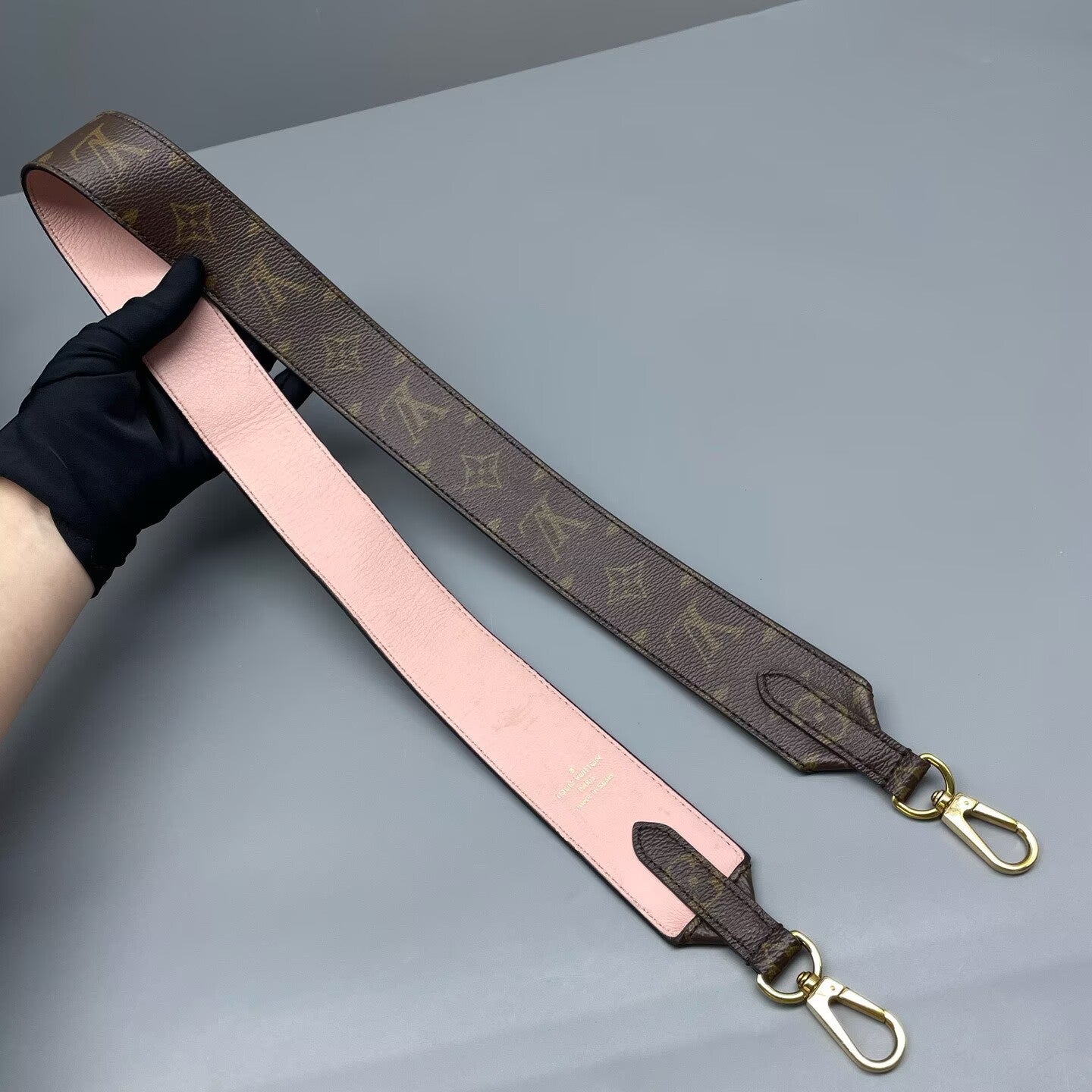 Louis Vuitton - Siena PM - Monogram canvas with natural cowhide leather trim - Brown with natural Vachetta and gold-tone hardware - (Medium)