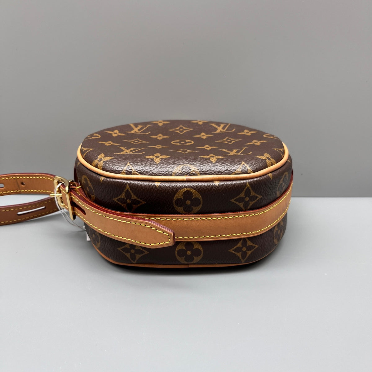 Louis Vuitton - Soft Round Pouch - Leather - Brown - (mini)