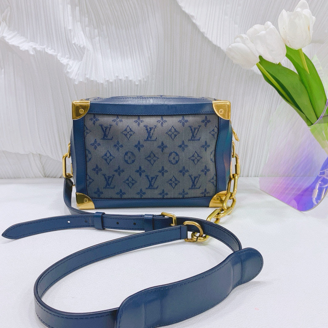 Louis Vuitton - Soft Trunk - Denim - Jeans - Blue