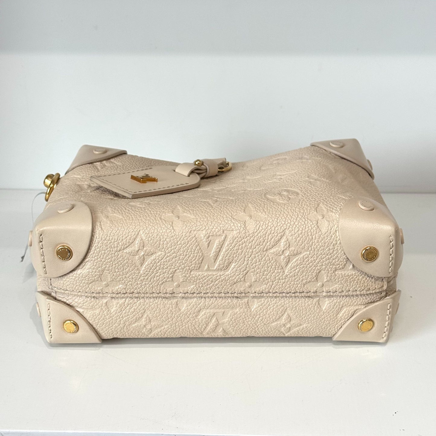 Louis Vuitton - Soft Trunk - Leather - Beige