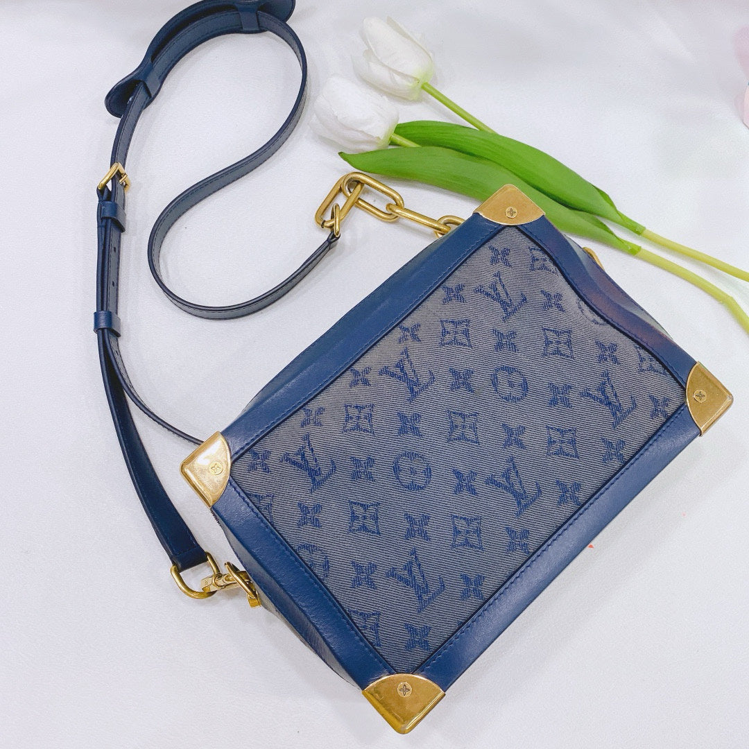 Louis Vuitton - Soft Trunk - Denim - Jeans - Blue