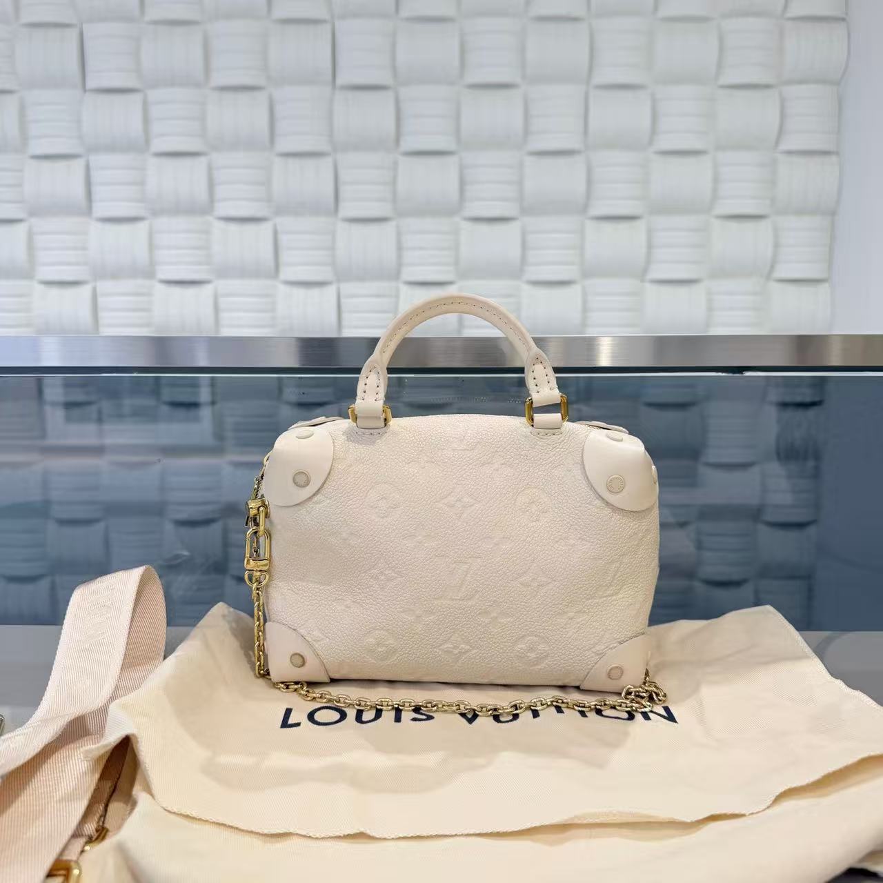 Louis Vuitton - Soft Trunk - Leather - Beige - (mini)