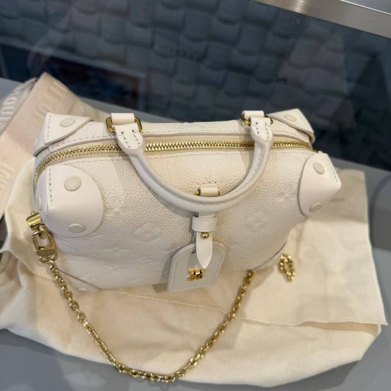 Louis Vuitton - Soft Trunk - Leather - Beige - (mini)
