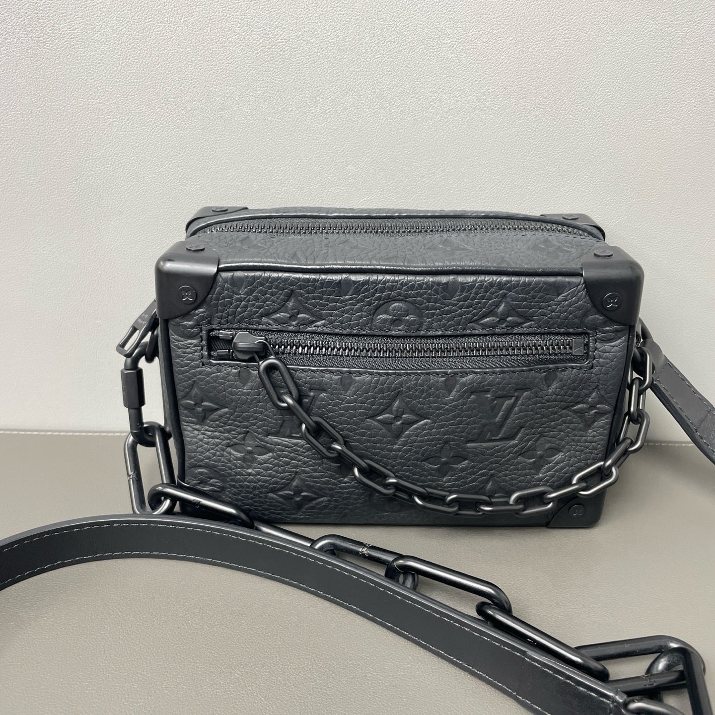 Louis Vuitton - Soft Trunk - Leather - Black - (small)