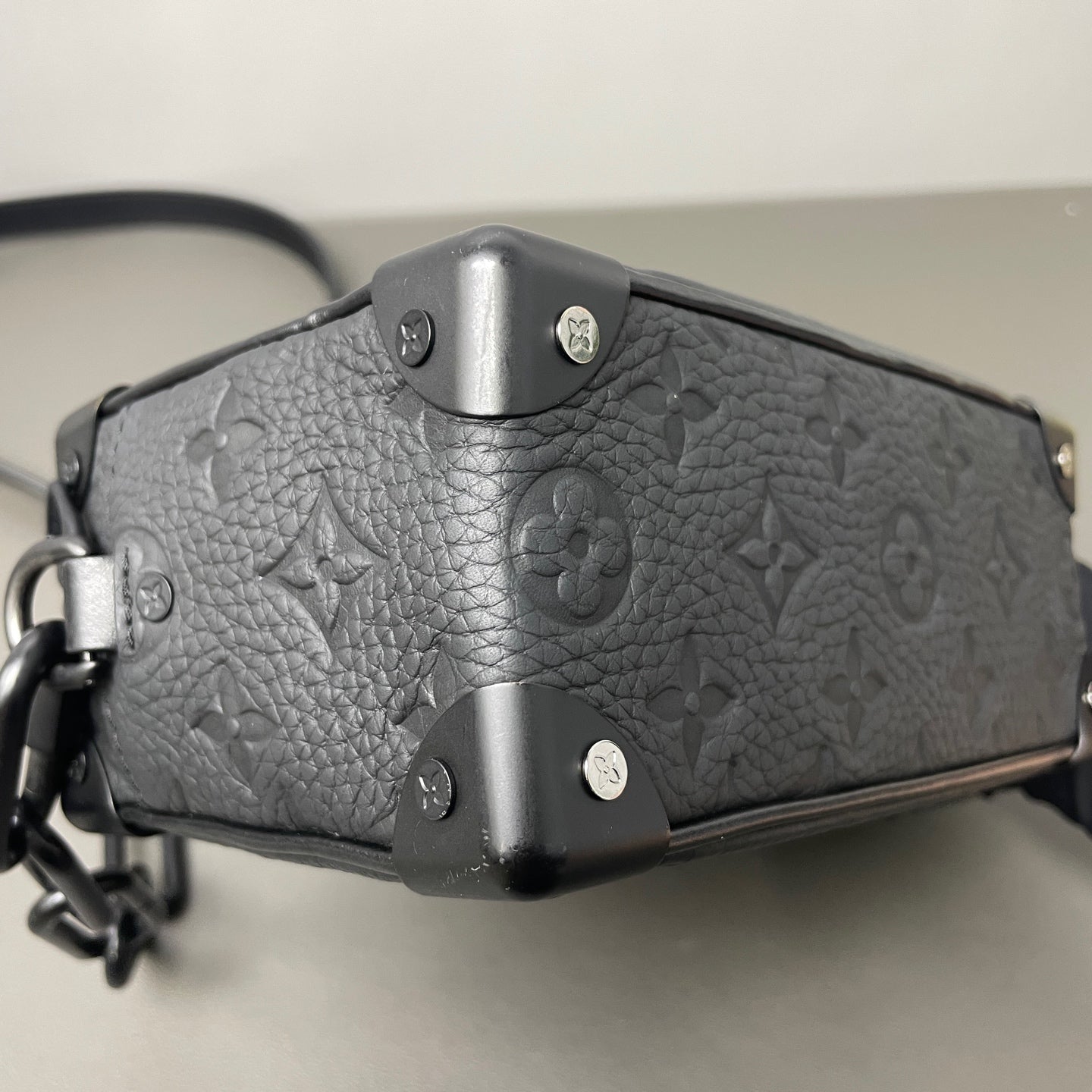 Louis Vuitton - Soft Trunk - Leather - Black - (small)