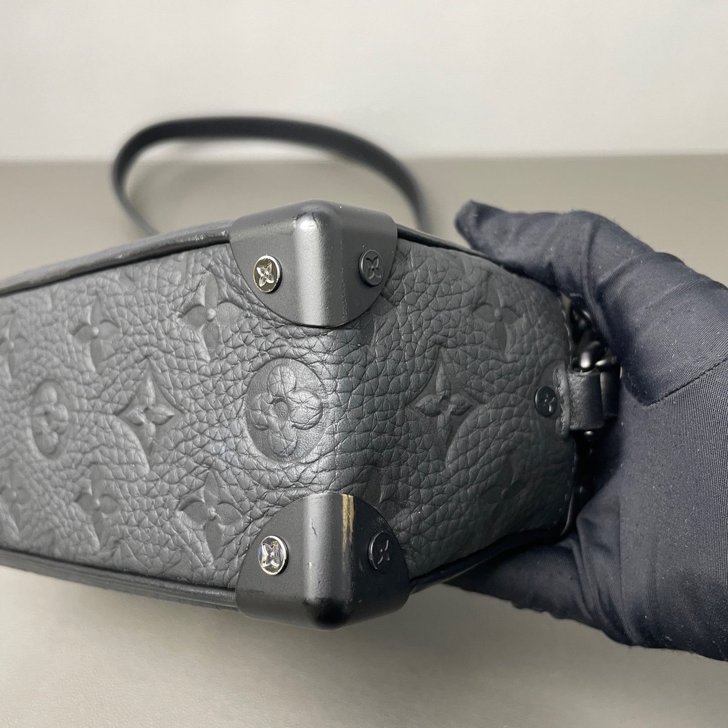 Louis Vuitton - Soft Trunk - Leather - Black - (small)