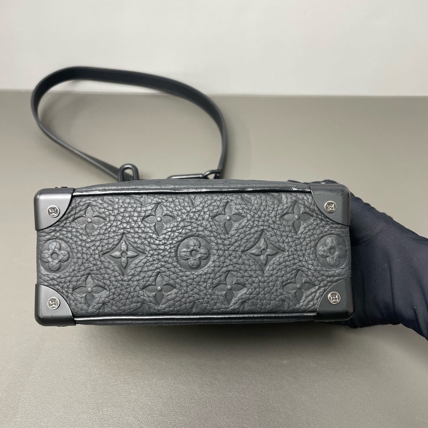Louis Vuitton - Soft Trunk - Leather - Black - (small)