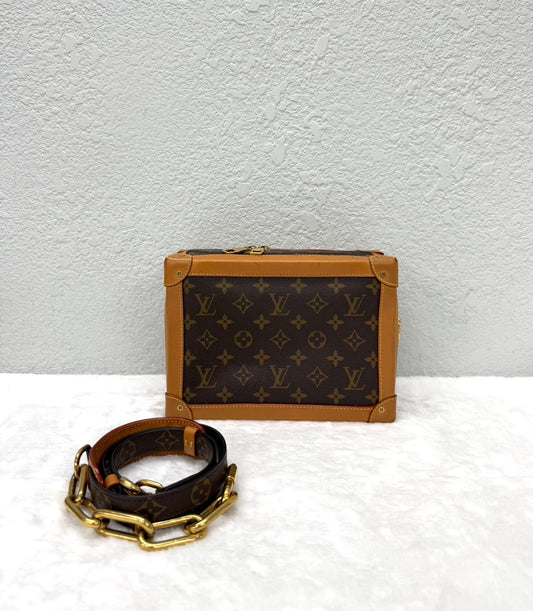 Louis Vuitton - Soft Trunk - Leather - Brown - (medium)
