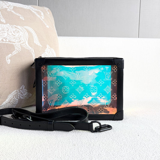 Louis Vuitton - Soft Trunk Pouch - Iridescent Monogram PVC and black leather - Multicolour - (medium)