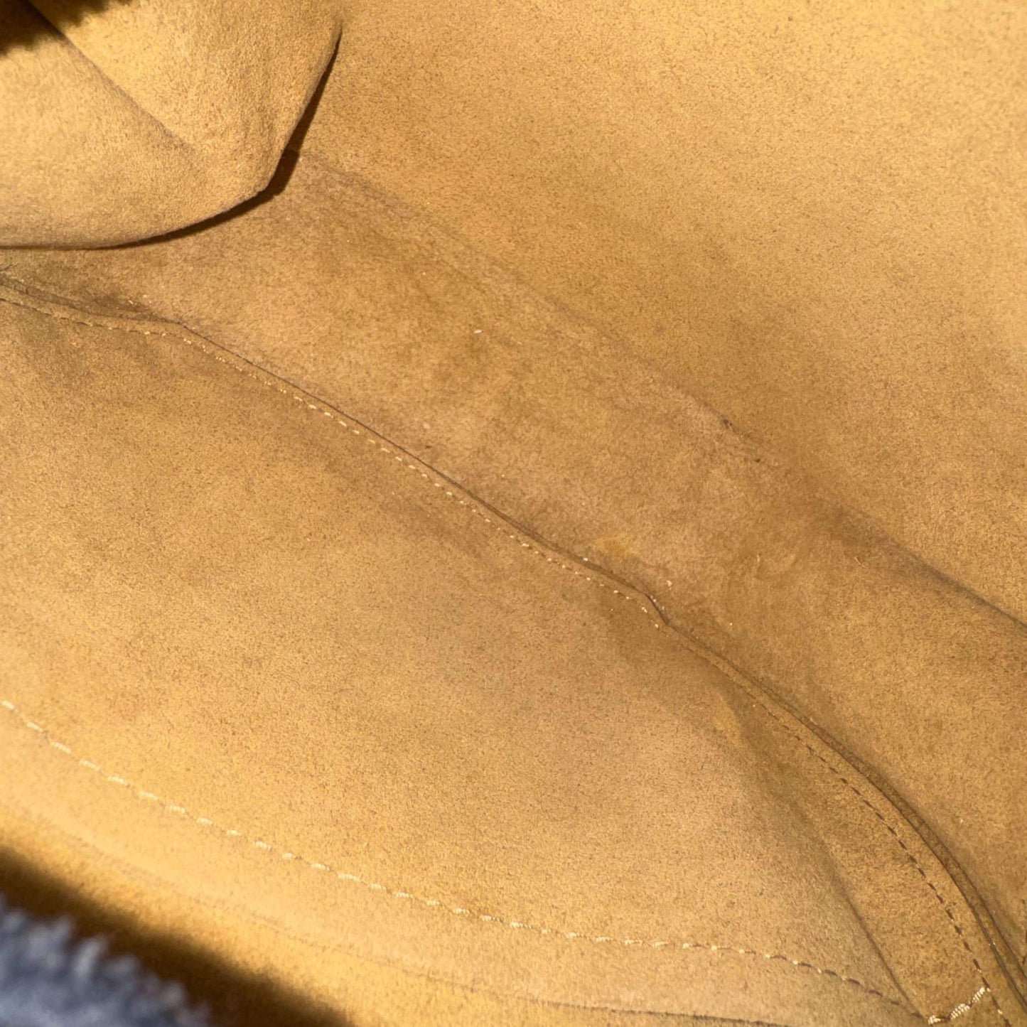 Louis Vuitton - Soft Trunk Round Bag - Monogram coated canvas, natural cowhide leather - Brown - (medium)
