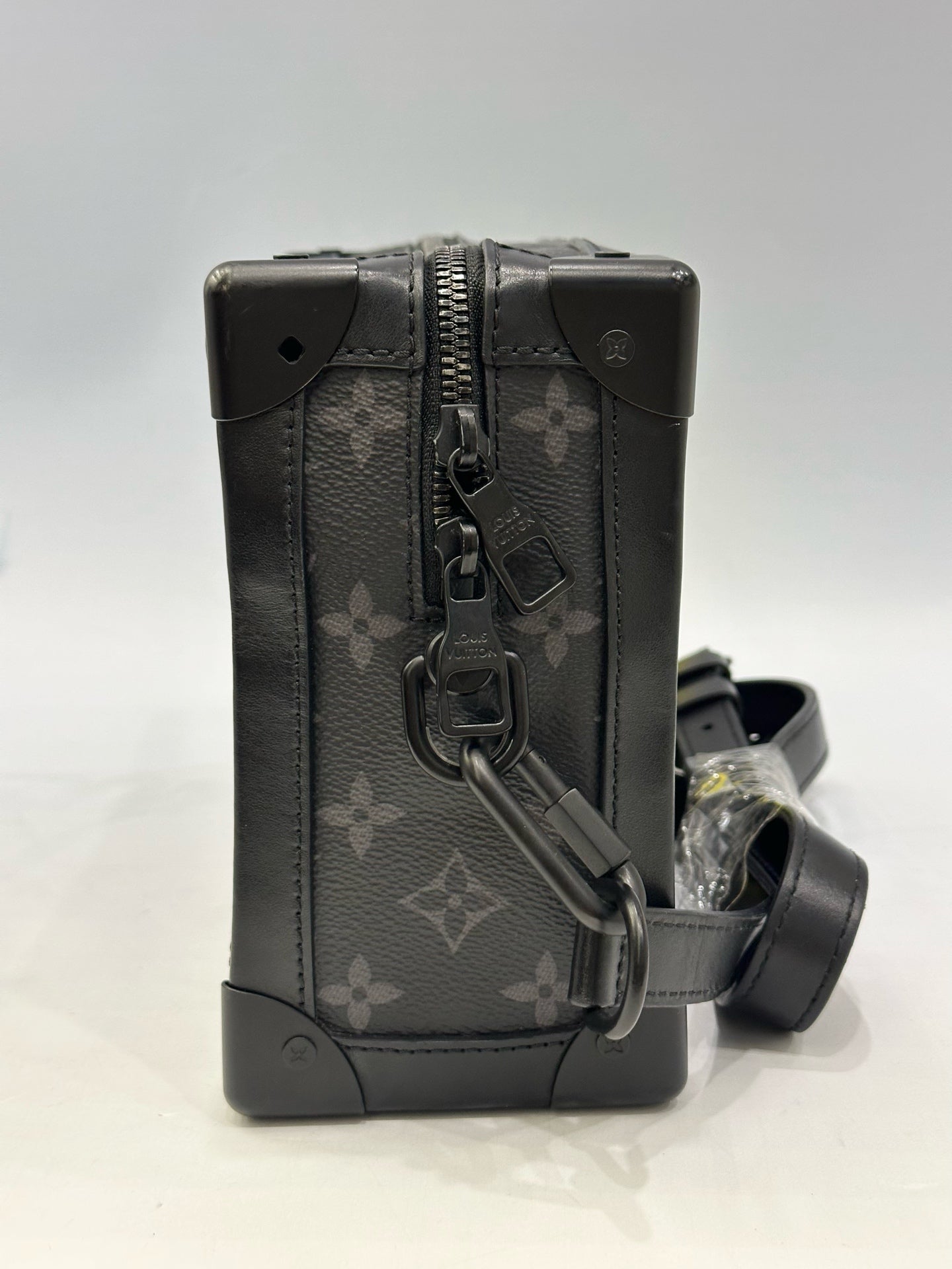 Louis Vuitton - Soft Trunk - Synthetic - Black - (medium)