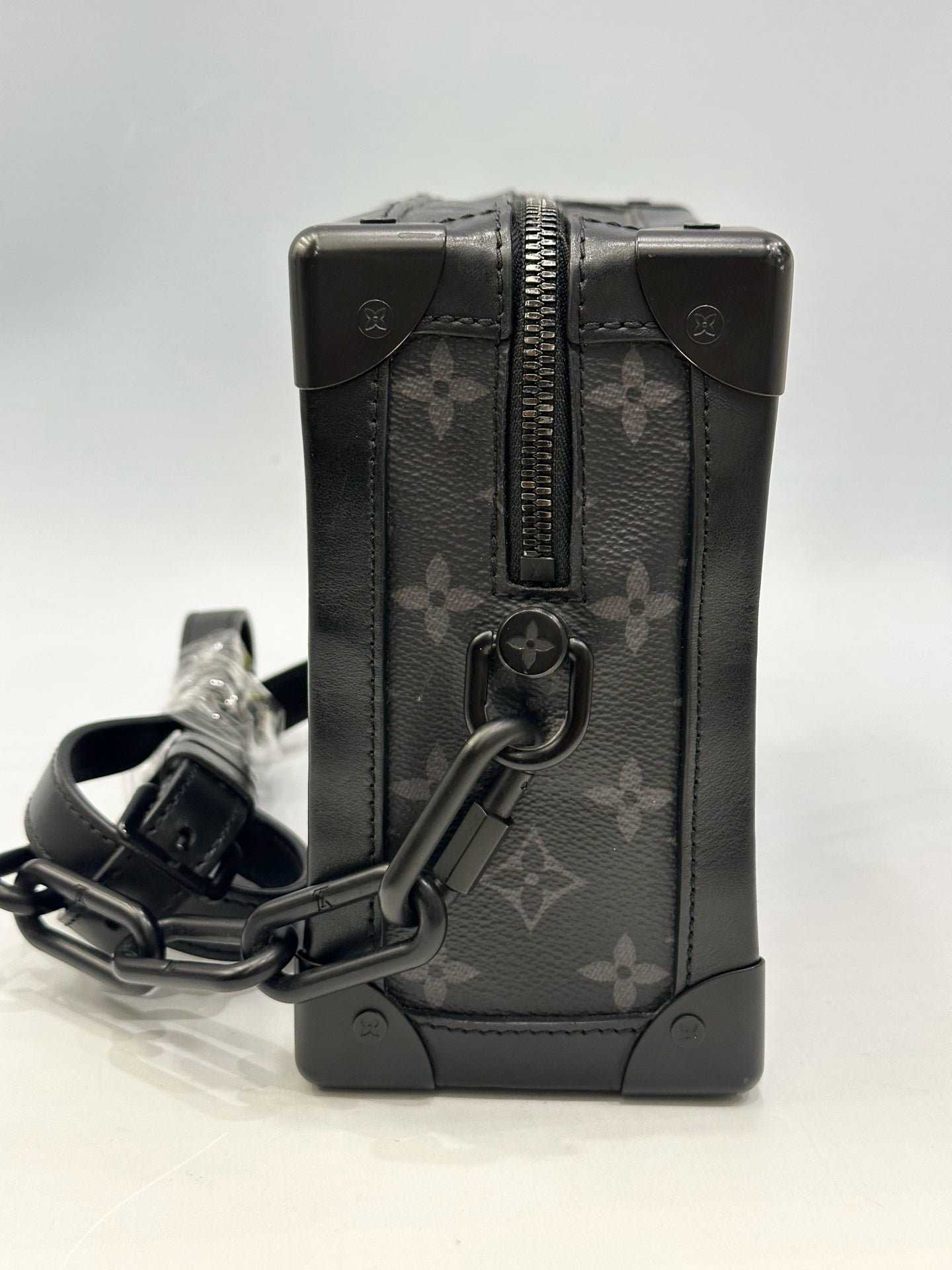 Louis Vuitton - Soft Trunk - Synthetic - Black - (medium)