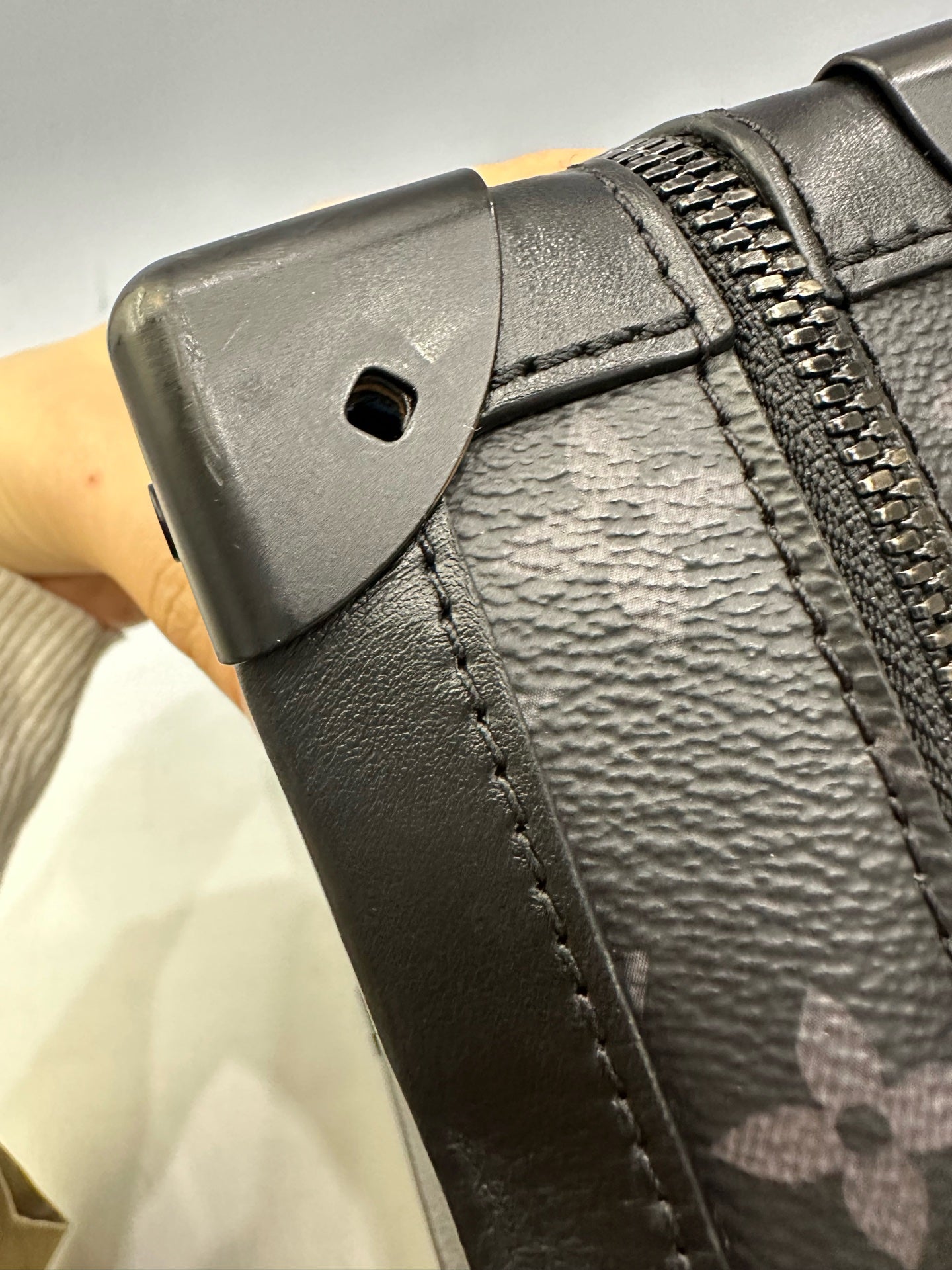 Louis Vuitton - Soft Trunk - Synthetic - Black - (medium)