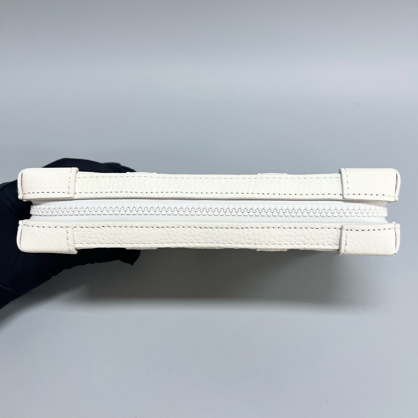 Louis Vuitton - Soft Trunk Wallet - Leather - White - (mini)