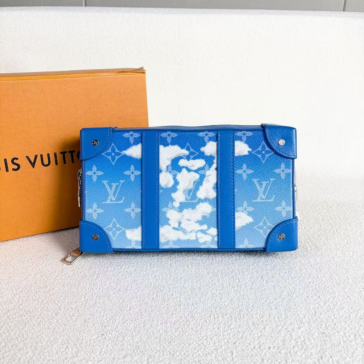 Louis Vuitton - Soft Trunk Wallet - Monogram coated canvas with leather trim - Blue - (small)