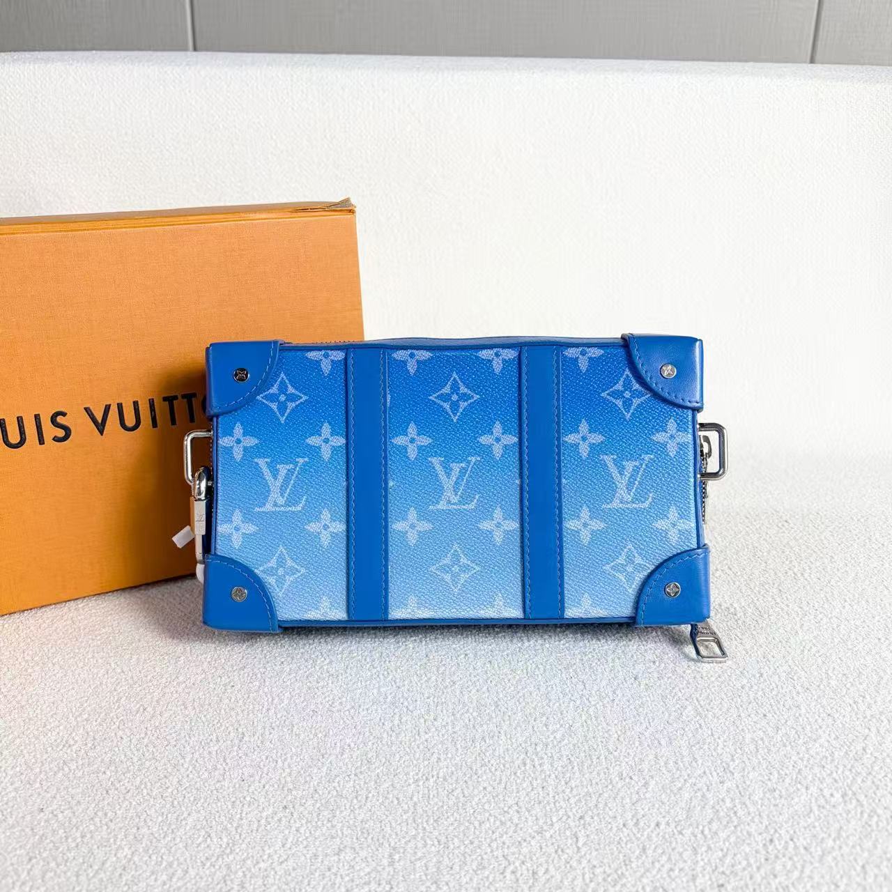 Louis Vuitton - Soft Trunk Wallet - Monogram coated canvas with leather trim - Blue - (small)