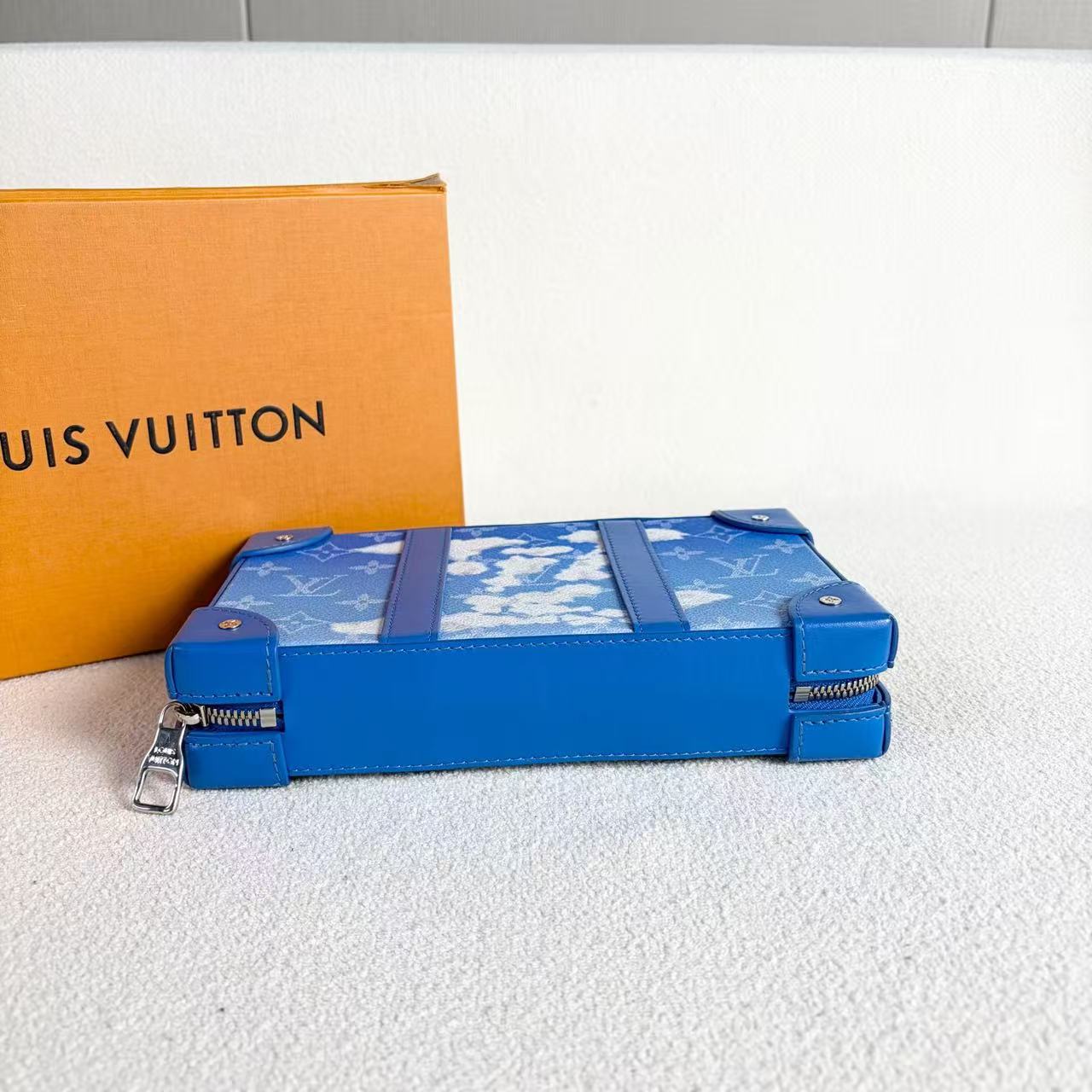 Louis Vuitton - Soft Trunk Wallet - Monogram coated canvas with leather trim - Blue - (small)