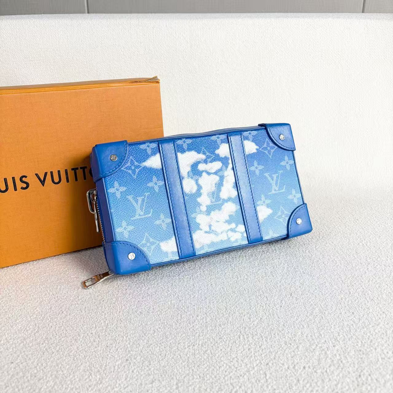 Louis Vuitton - Soft Trunk Wallet - Monogram coated canvas with leather trim - Blue - (small)