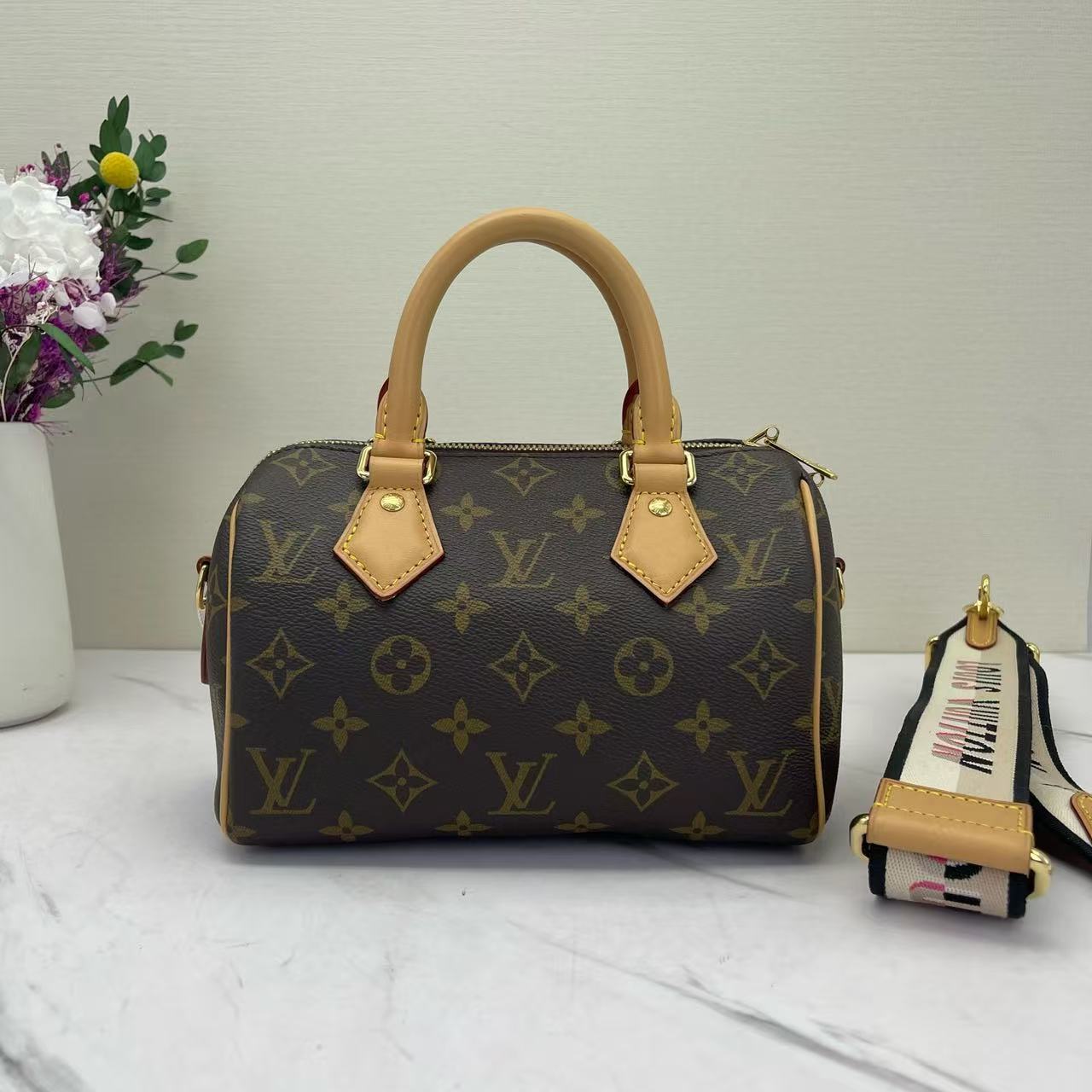 Louis Vuitton - Speedy 20 - Monogram coated canvas with Vachetta leather trim - Brown - (mini)
