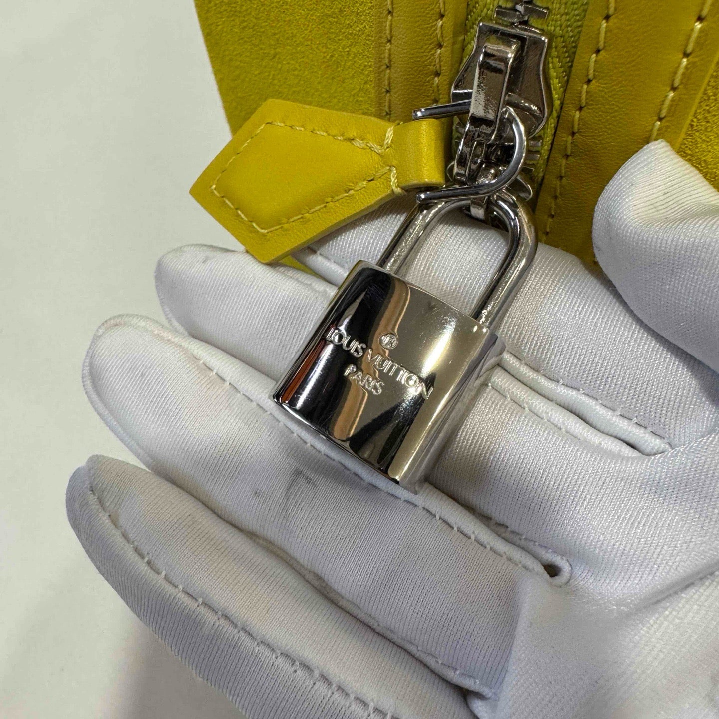 Louis Vuitton - Speedy 20 - Suede - Yellow - (mini)