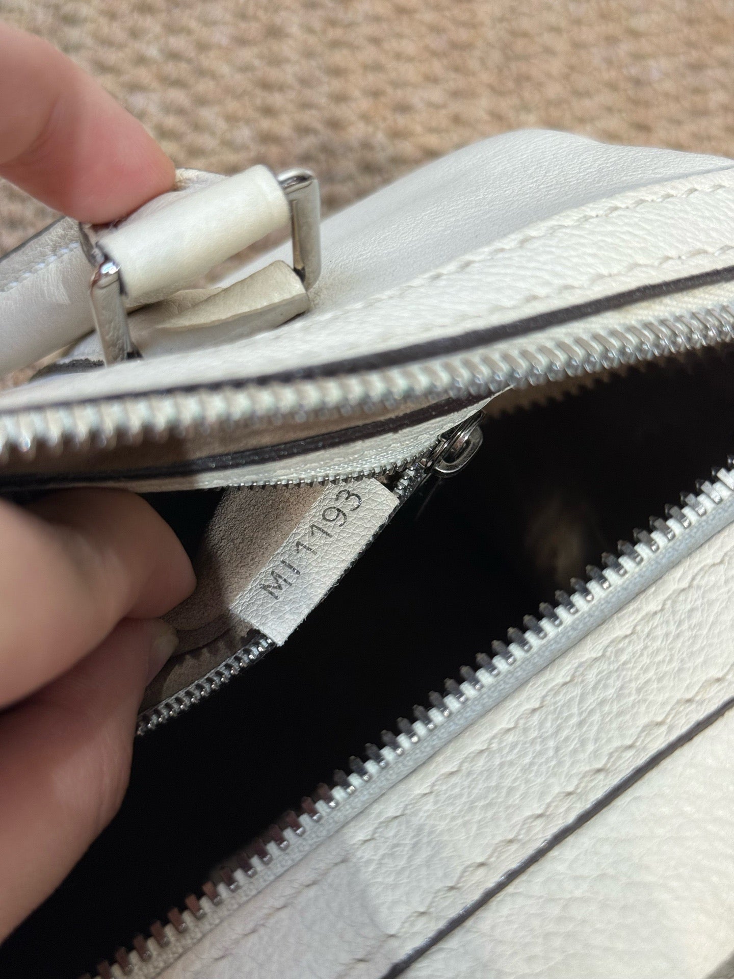 Louis Vuitton - Speedy 25 - Leather - White - (25)