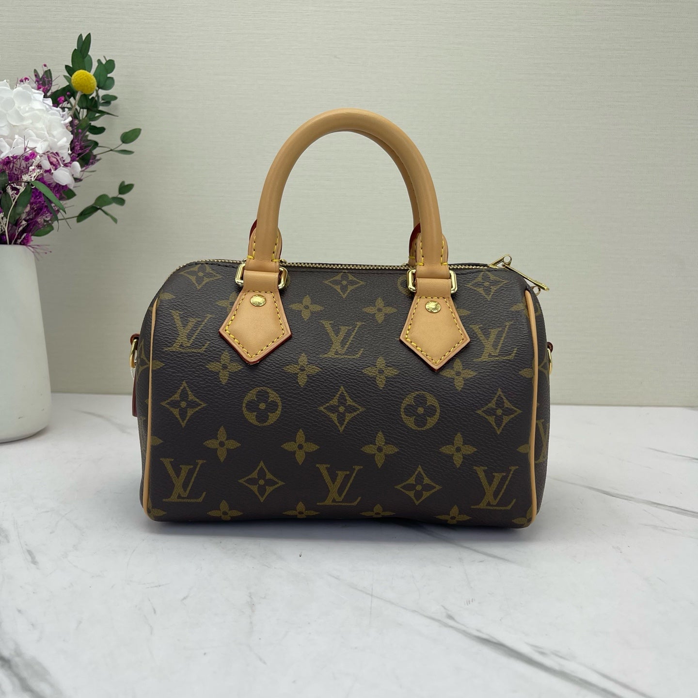 Louis Vuitton - Speedy Bandoulière 20 - Monogram coated canvas with Vachetta leather trim - Monogram Brown with natural cowhide - (mini)