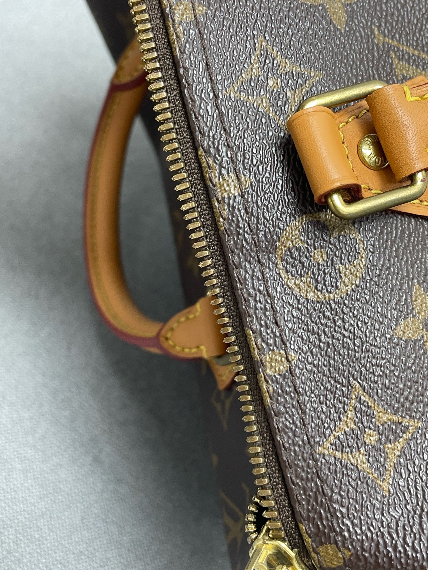 Louis Vuitton - Speedy Bandoulière - Leather - Brown - (Medium)