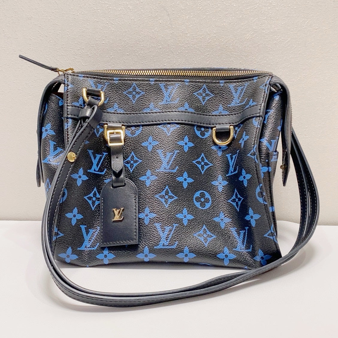 Louis Vuitton - Speedy - Leather - Black - (Small)