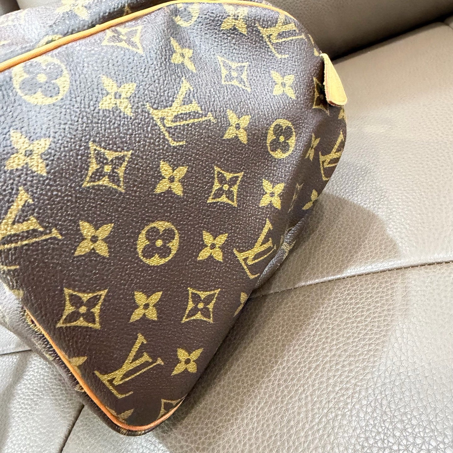 Louis Vuitton - Speedy - Leather - Brown - (medium)