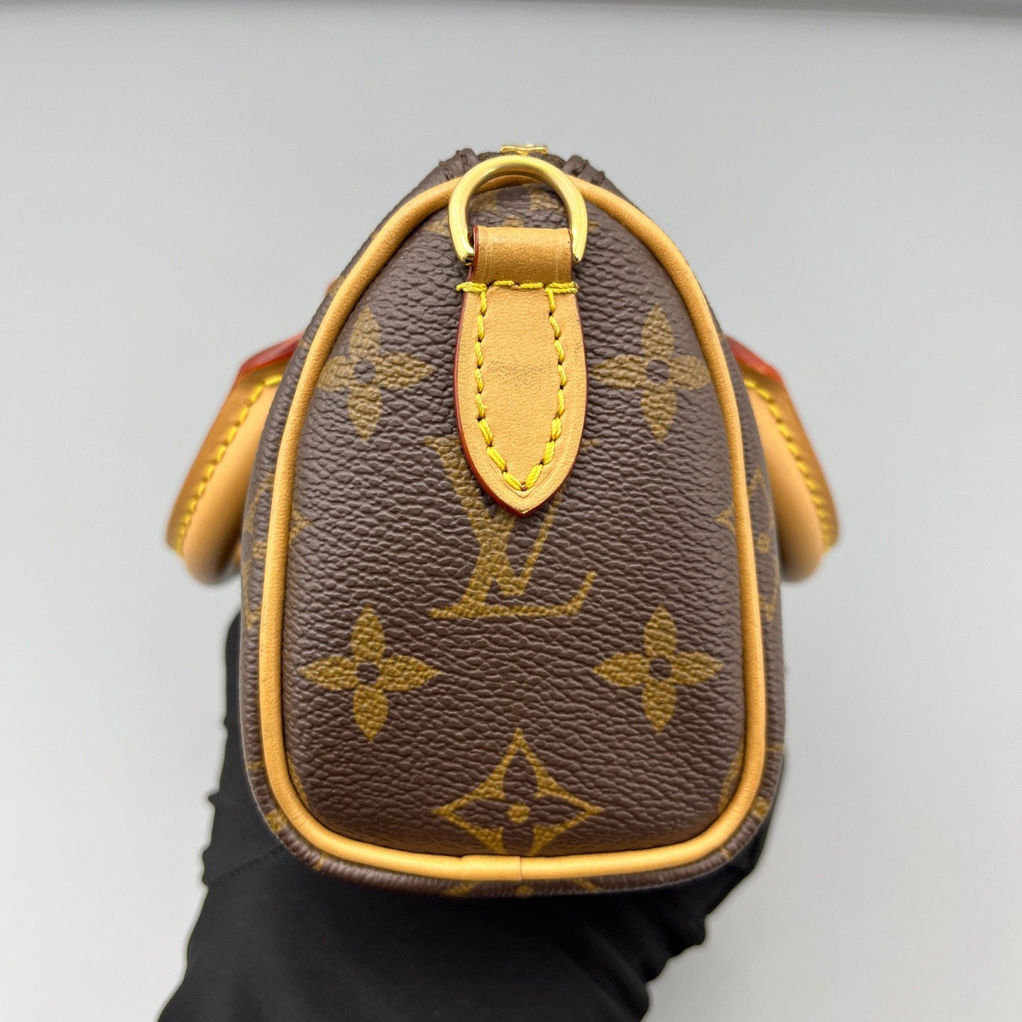 Louis Vuitton - Speedy Nano Monogram - Monogram coated canvas with Vachetta leather trim - Brown with natural Vachetta leather - (mini)