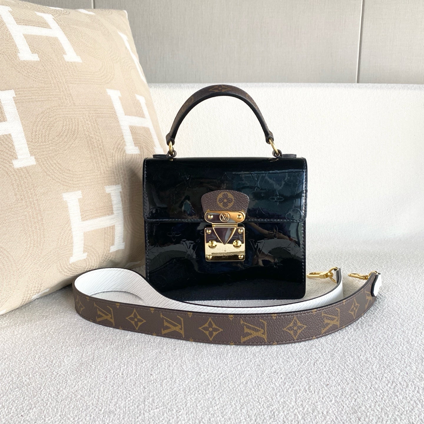Louis Vuitton - Spring Street - Patent leather - Black - (mini)