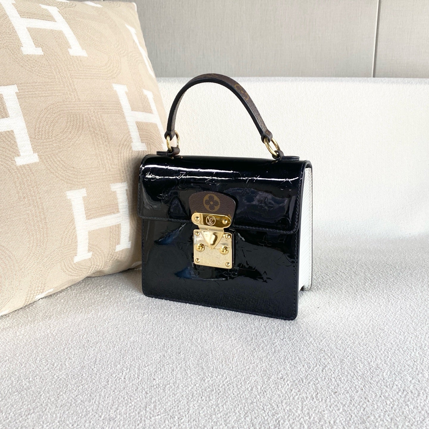 Louis Vuitton - Spring Street - Patent leather - Black - (mini)
