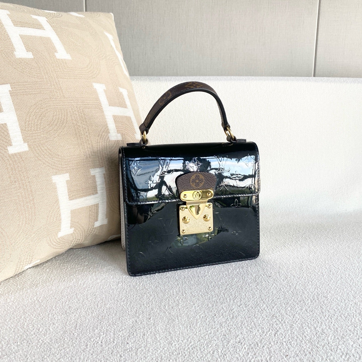 Louis Vuitton - Spring Street - Patent leather - Black - (mini)
