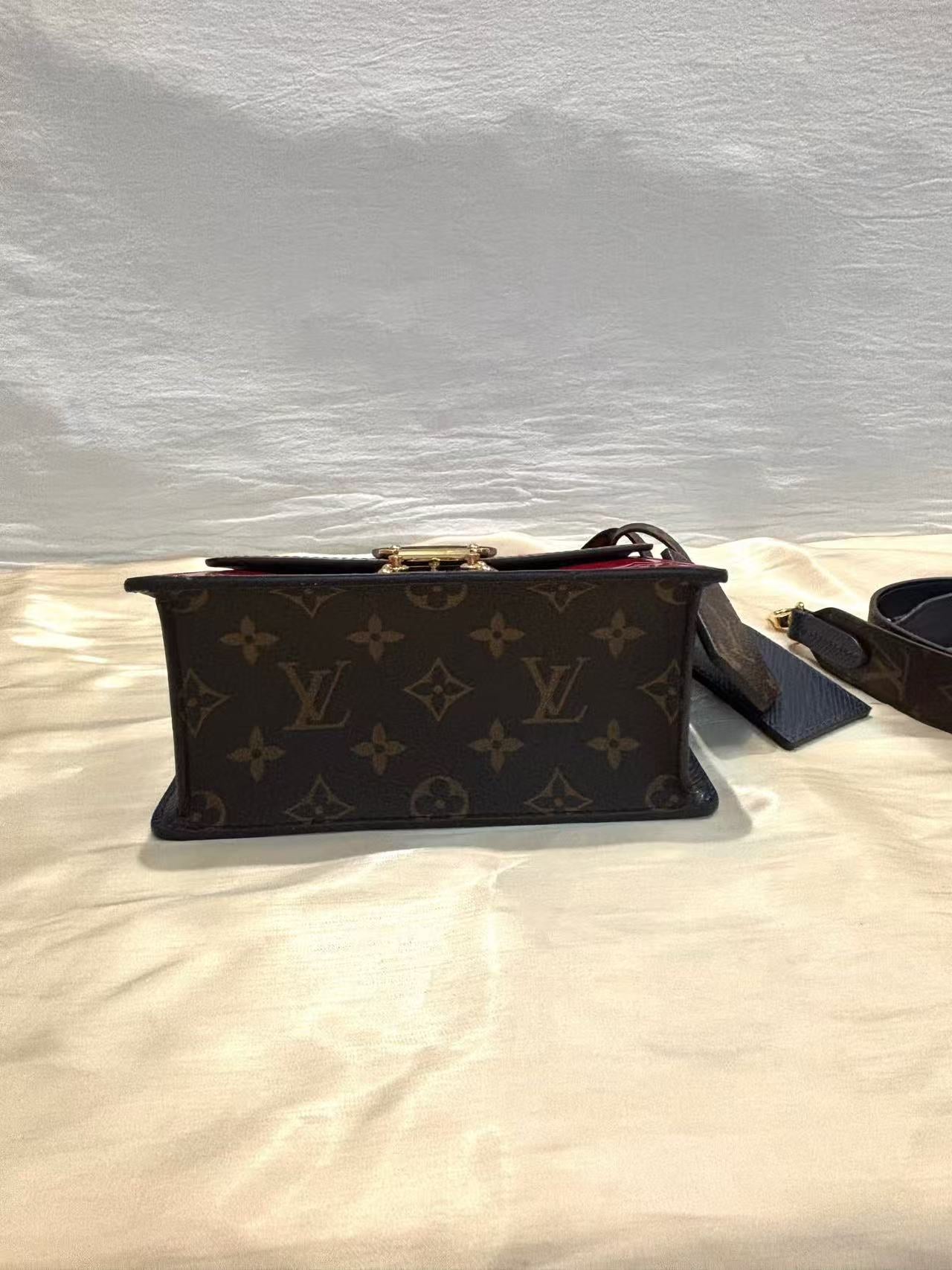 Louis Vuitton - Spring Street - Patent leather, coated canvas, and leather trim - Red - (mini)