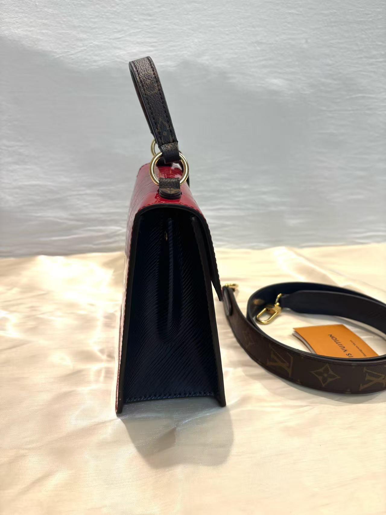 Louis Vuitton - Spring Street - Patent leather, coated canvas, and leather trim - Red - (mini)