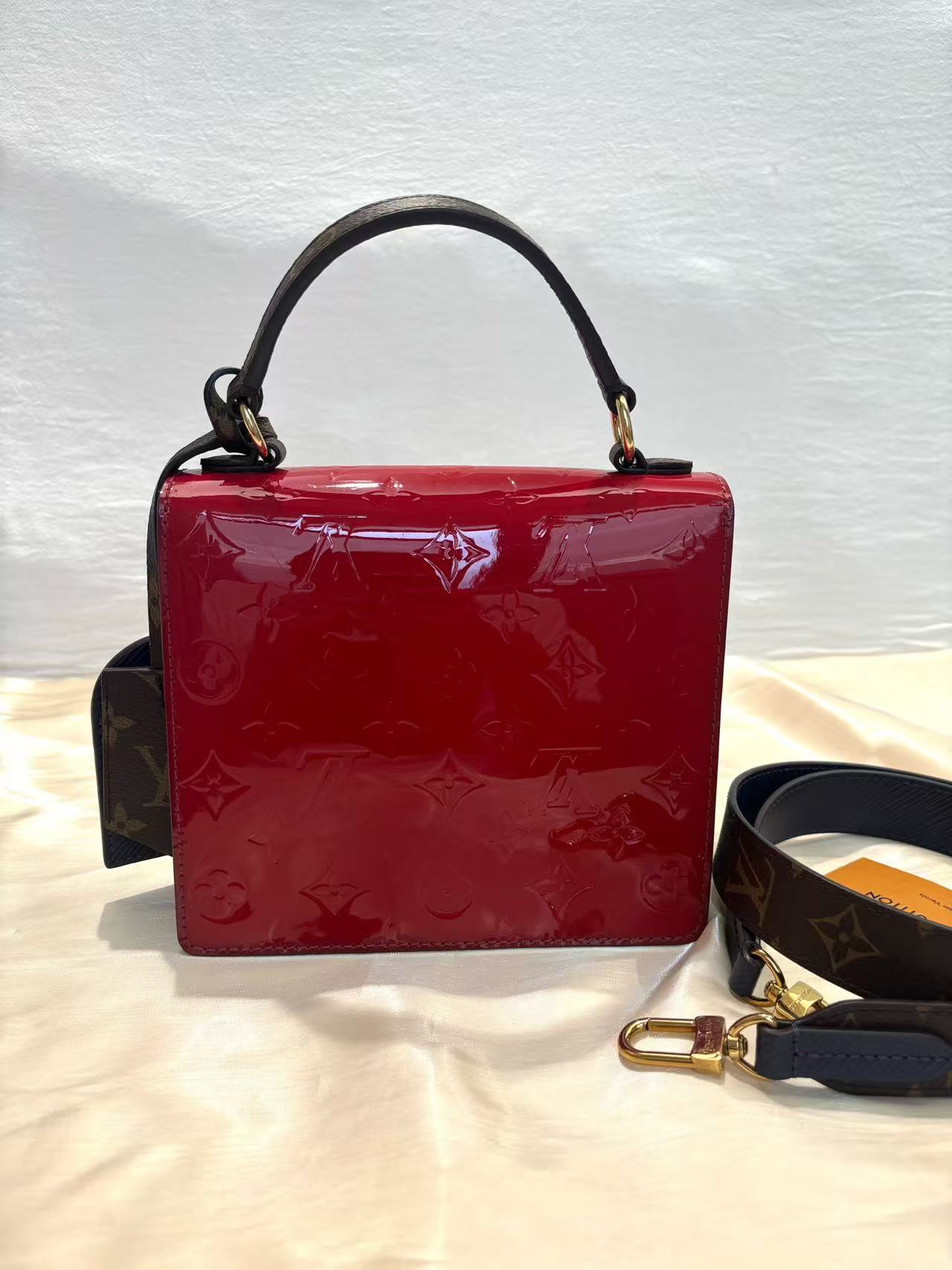 Louis Vuitton - Spring Street - Patent leather, coated canvas, and leather trim - Red - (mini)