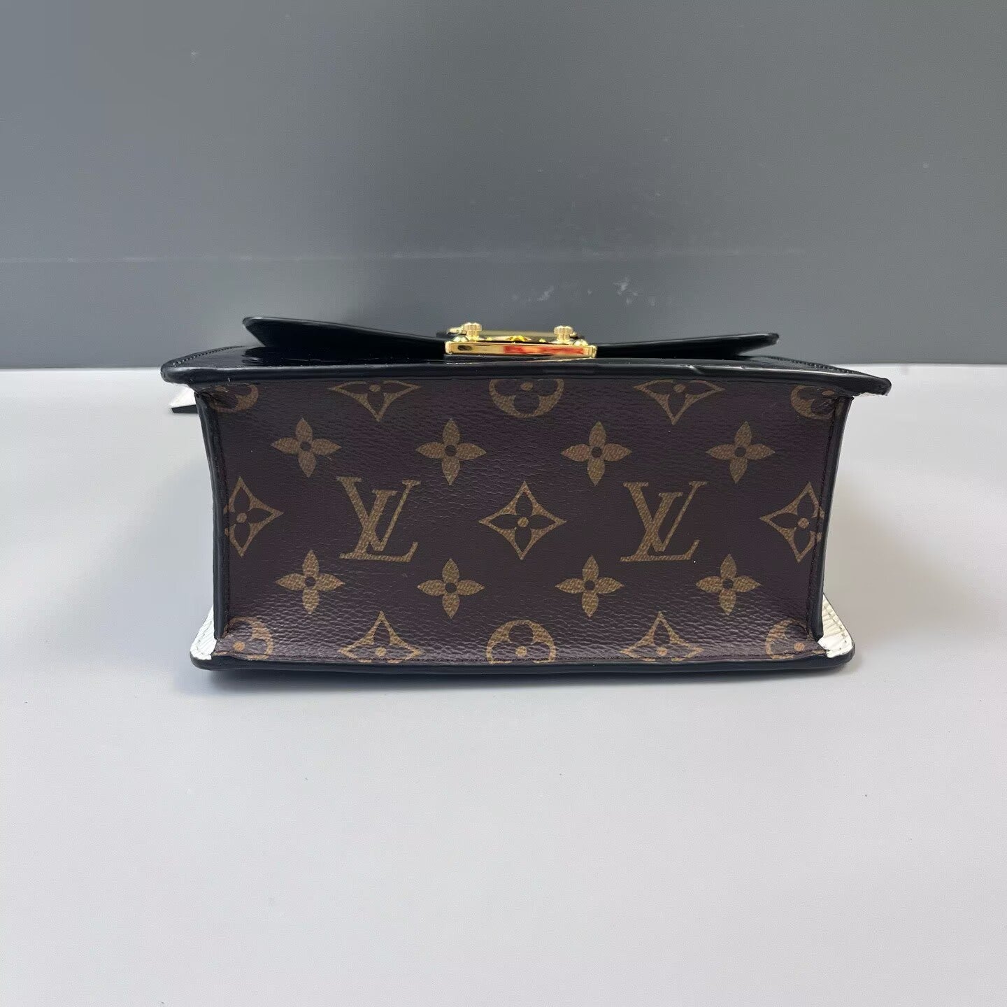 Louis Vuitton - Spring Street - Patent leather, Monogram coated canvas and Epi leather trim - Black - (mini)