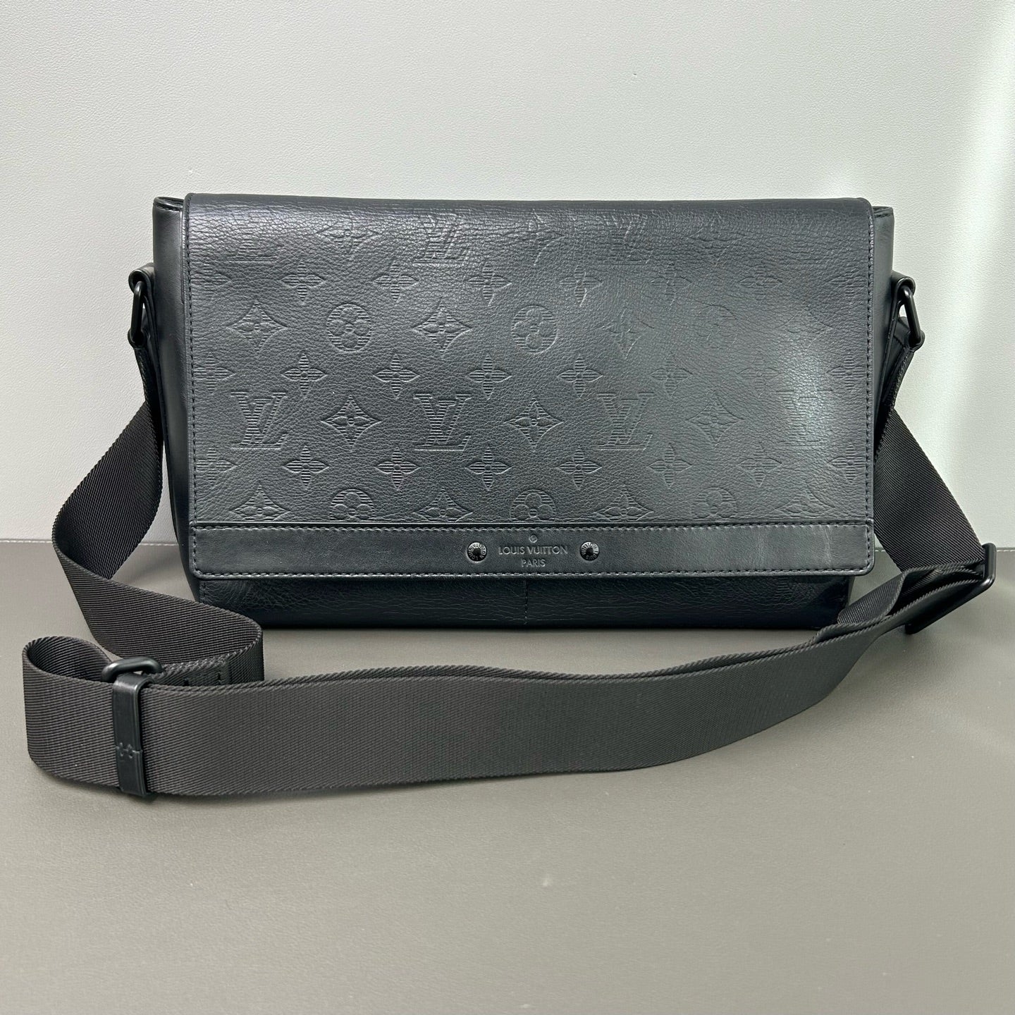 Louis Vuitton - Sprinter - Leather - Black - (medium)