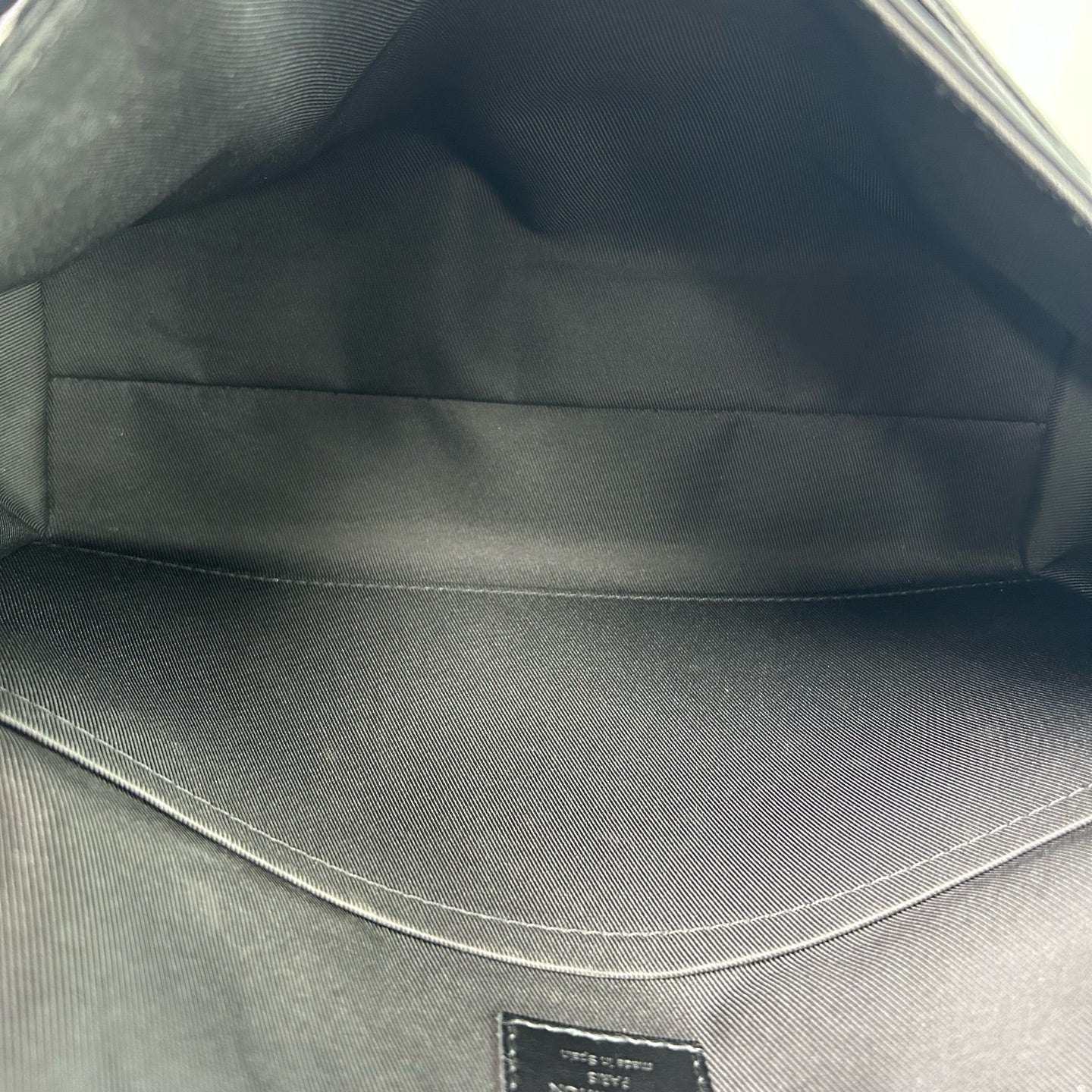 Louis Vuitton - Sprinter - Leather - Black - (medium)