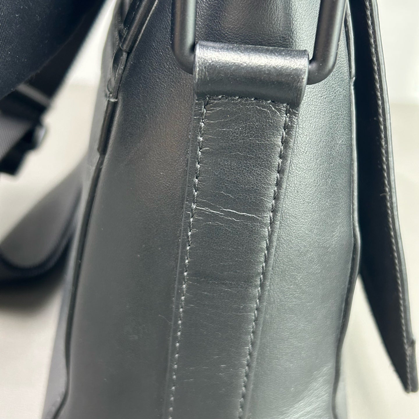 Louis Vuitton - Sprinter - Leather - Black - (medium)