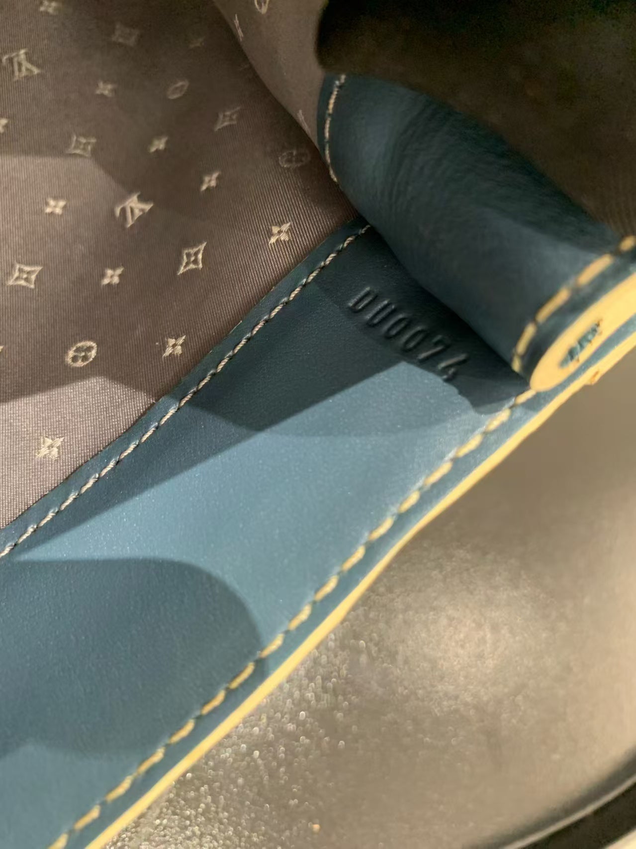 Louis Vuitton - Suhali Lockit - Leather - Blue - (medium)