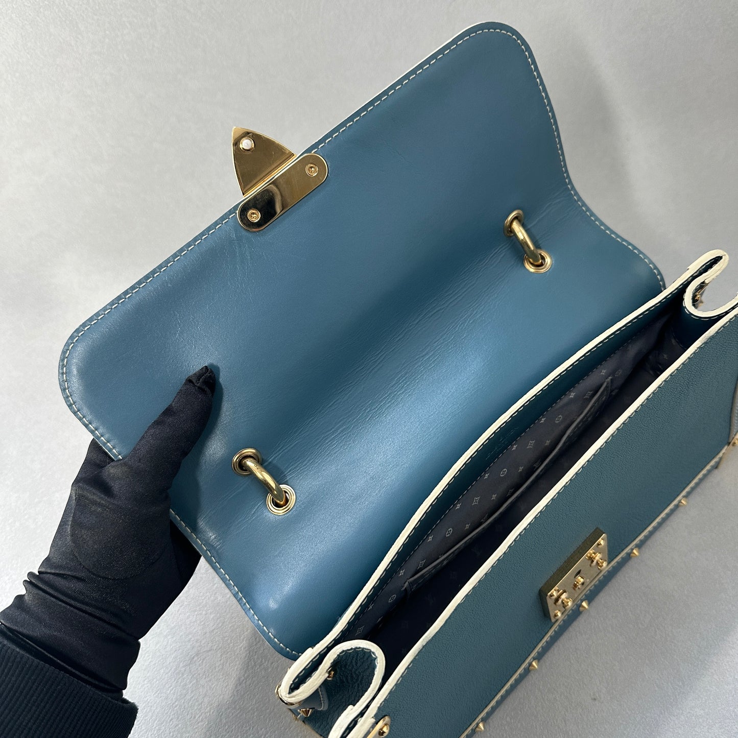 Louis Vuitton - Suhali Lockit - Leather - Blue - (medium)
