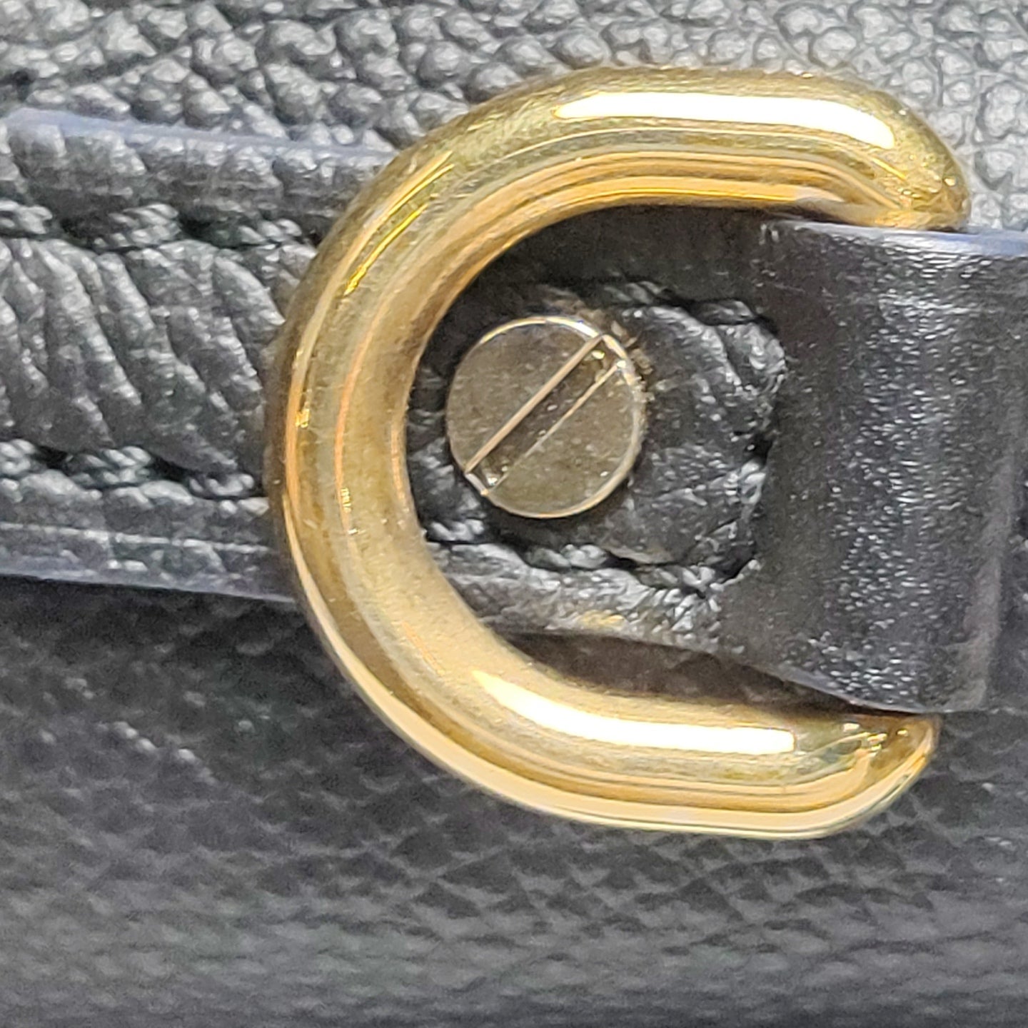 Louis Vuitton - Sully - Leather - Black - (medium)