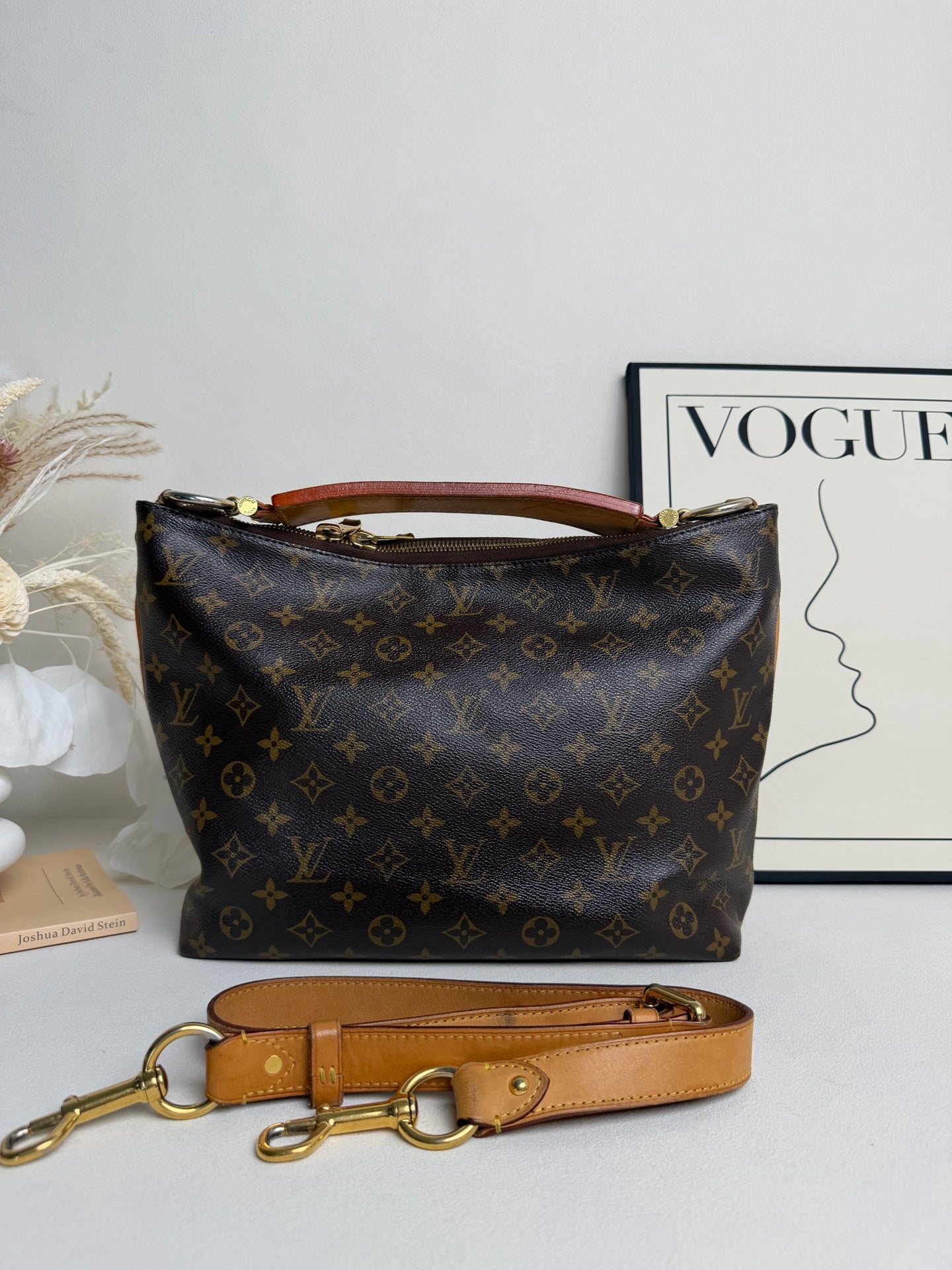Louis Vuitton - Sully - Monogram Canvas - Brown - (large)
