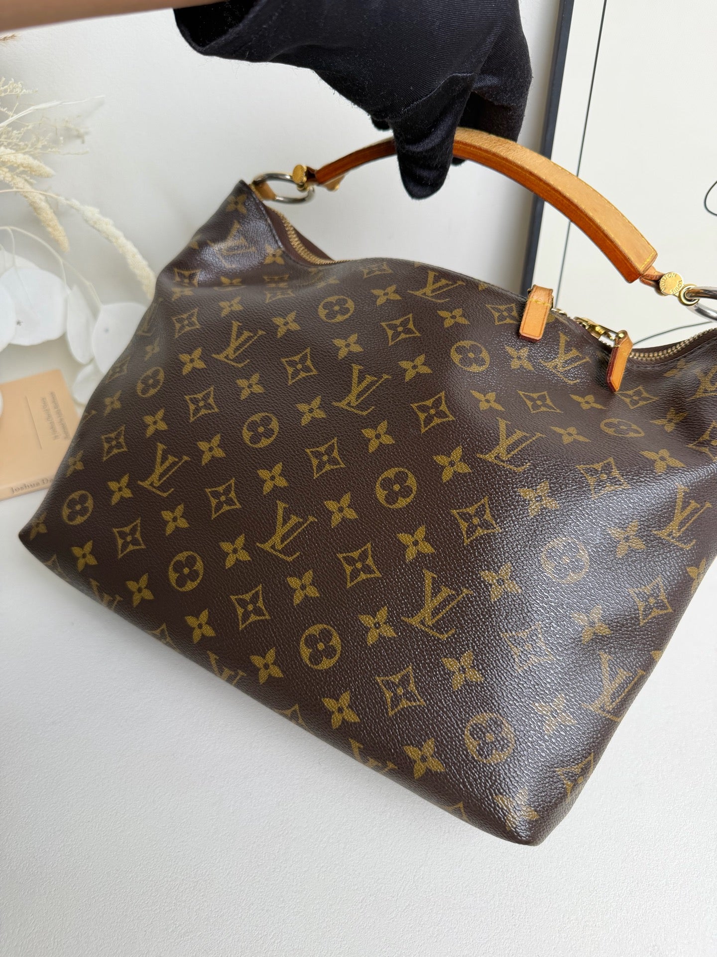 Louis Vuitton - Sully - Monogram Canvas - Brown - (large)