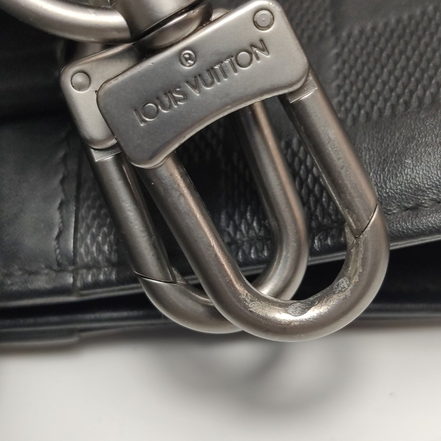 Louis Vuitton - Tadao - Leather - Black - (large)