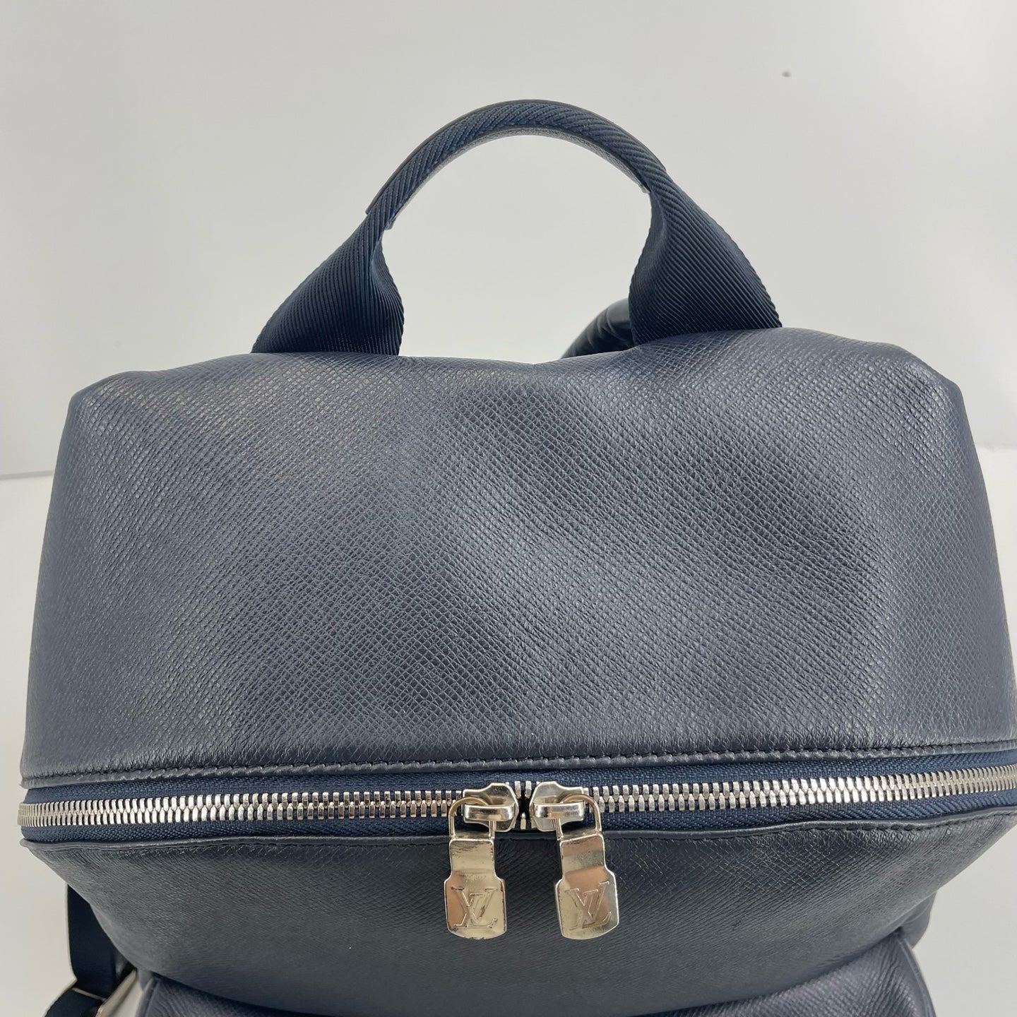 Louis Vuitton - Taigarama Discovery Backpack - Leather - Blue - (medium)