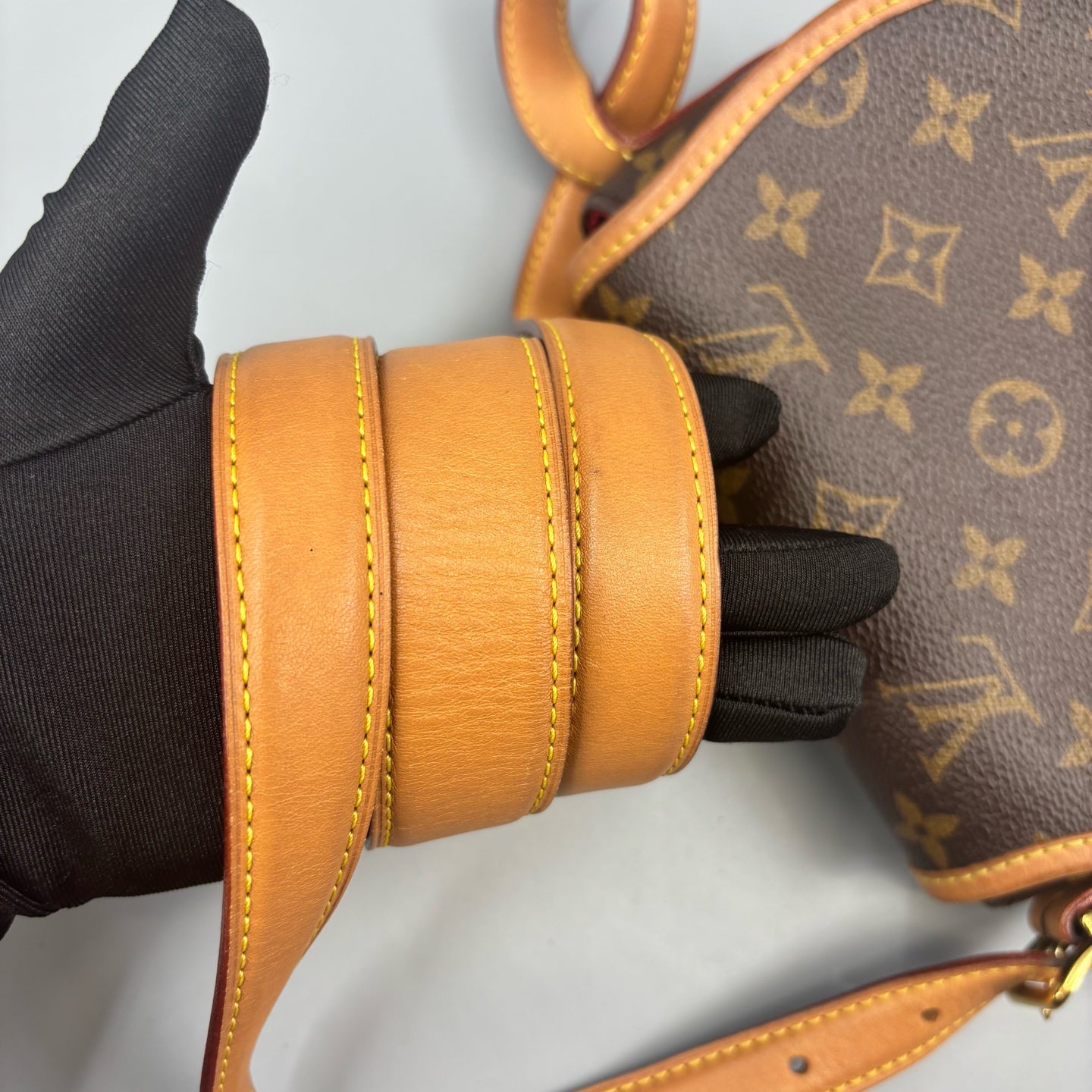 Louis Vuitton - Tambourin - Leather - Brown - (mini)